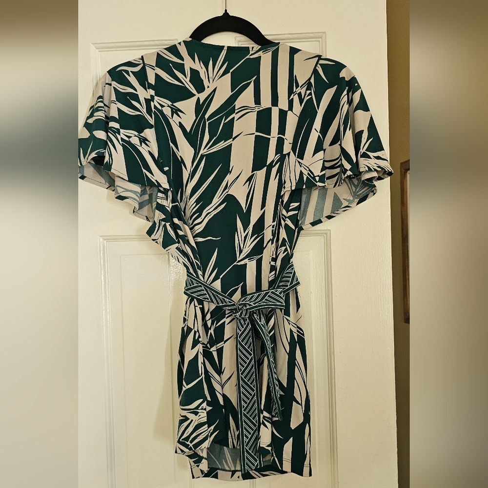 BCBGMaxAzria Pattern Blouse - Picture 3 of 3